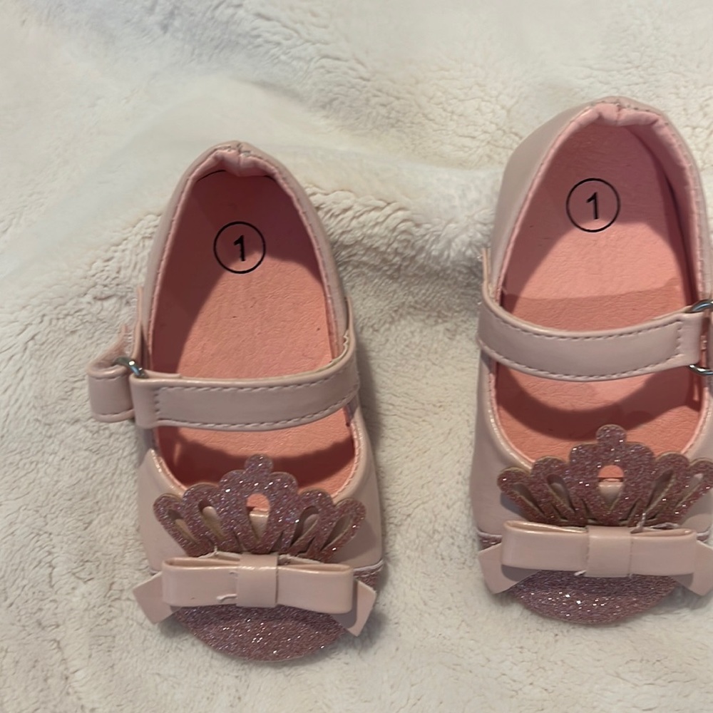 Pink princess baby girl shoes